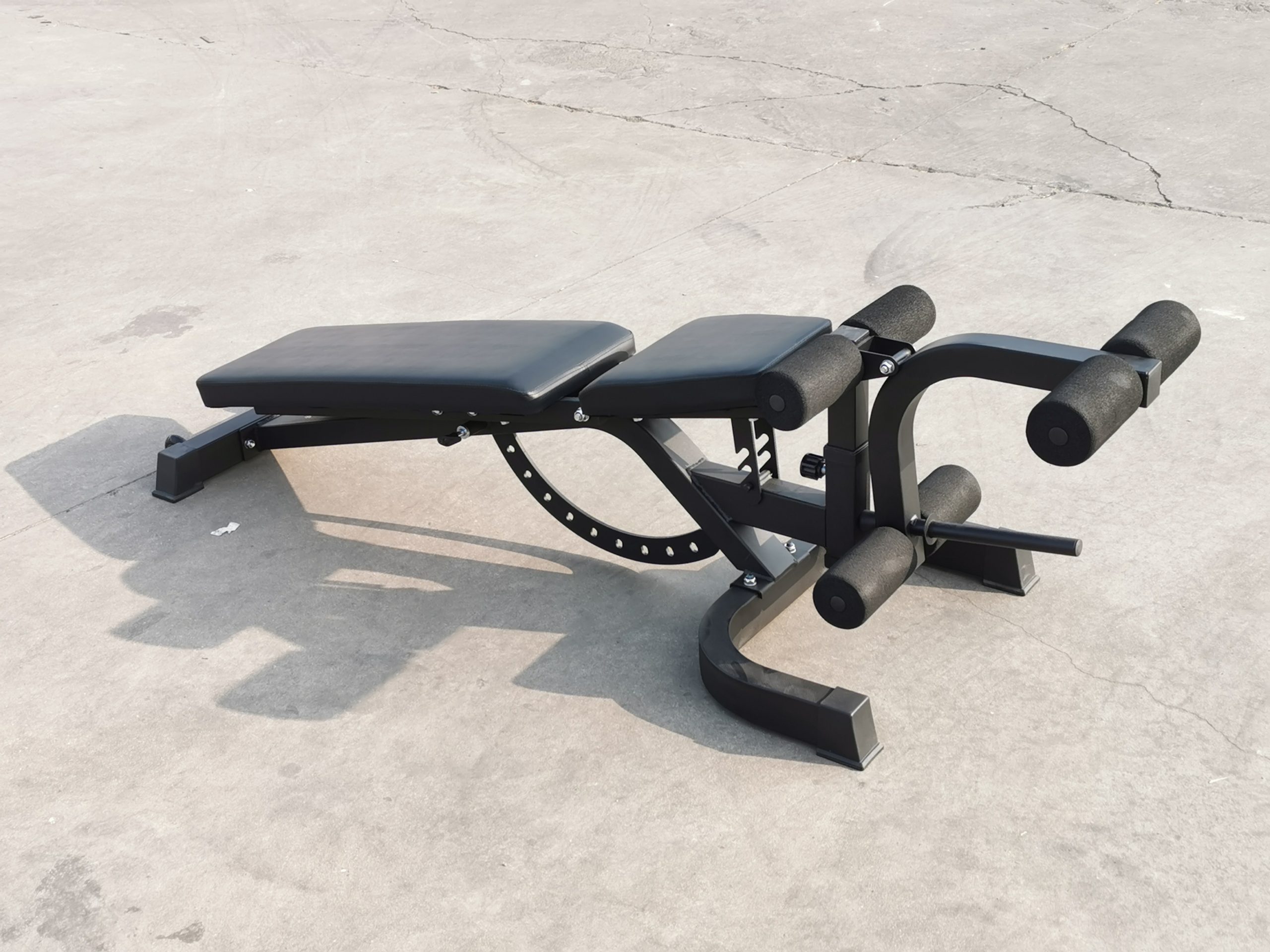 BANCO DE PESAS AJUSTABLE CON EXTENSION DE PIERNAS - Imagen 2